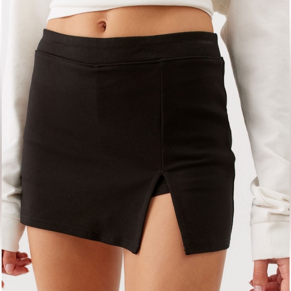 Urban Outfitters Dresses & Skirts - Urban Outfitters Black Mini Skirt with Front Slit
